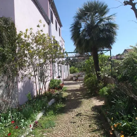 公寓 In Mit Schoenem Garten By Interhome Veli Lošinj